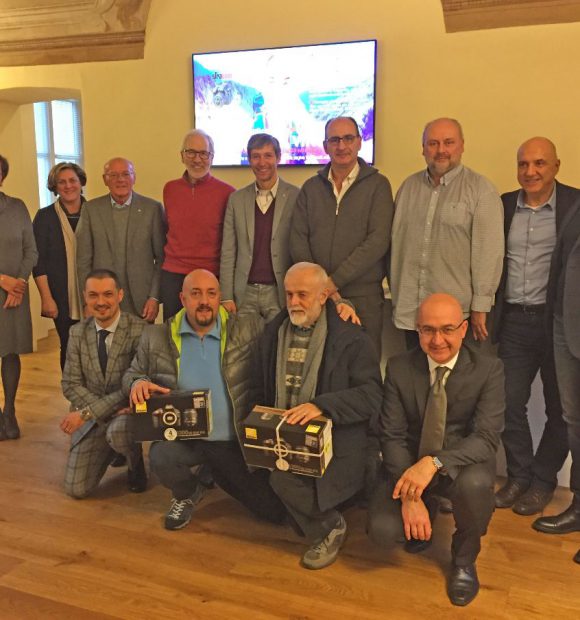 Premiati i vincitori del concorso "Scatta e Vinci" della Banca di Caraglio