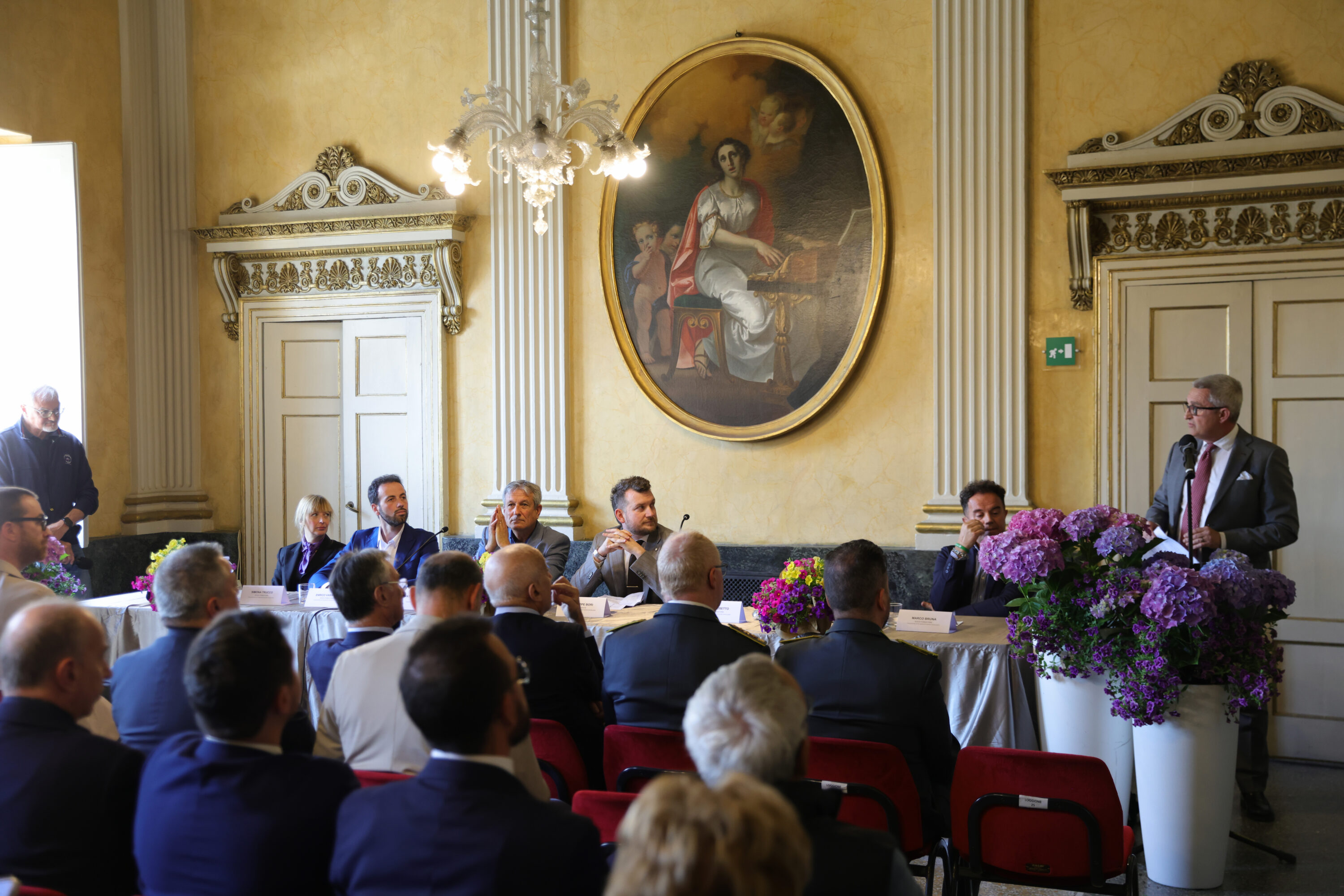 La sala durante la conferenza stampa di lunedì 18 maggio